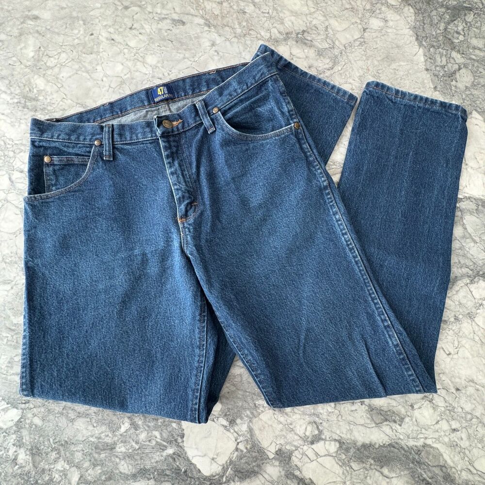 Wrangler Men's Performance Cowboy Cut Regular Fit Jeans Blue 32 W x 34 L